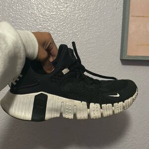 NIKE METCON 4’s WOMENS